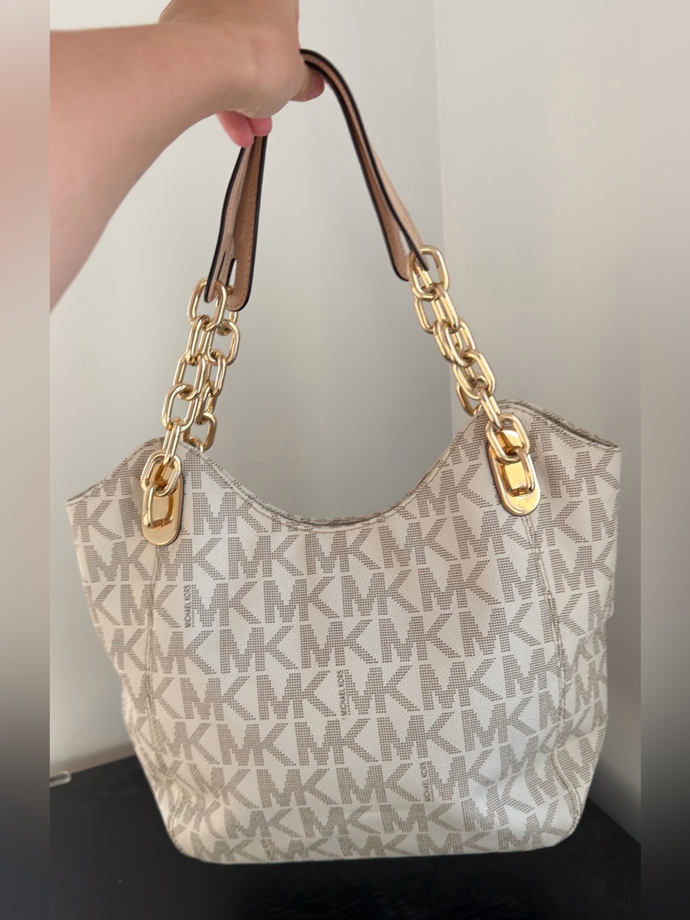 Michael Kors Beige & Cream MK Logo Chain-Handle Shoulder Bag